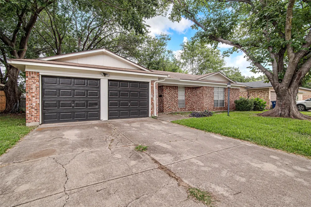 648 Sue Ann Lane Burleson, TX 76028