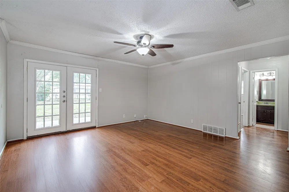 648 Sue Ann Lane Burleson, TX 76028