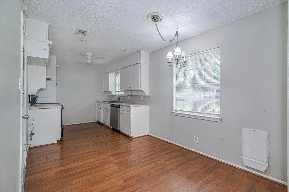 648 Sue Ann Lane Burleson, TX 76028