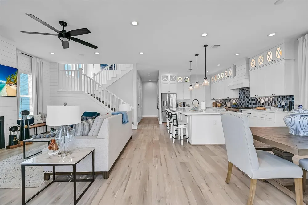 3811 Conch Galveston, TX 77554