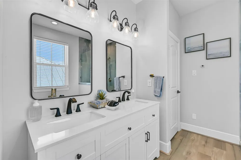 3811 Conch Galveston, TX 77554