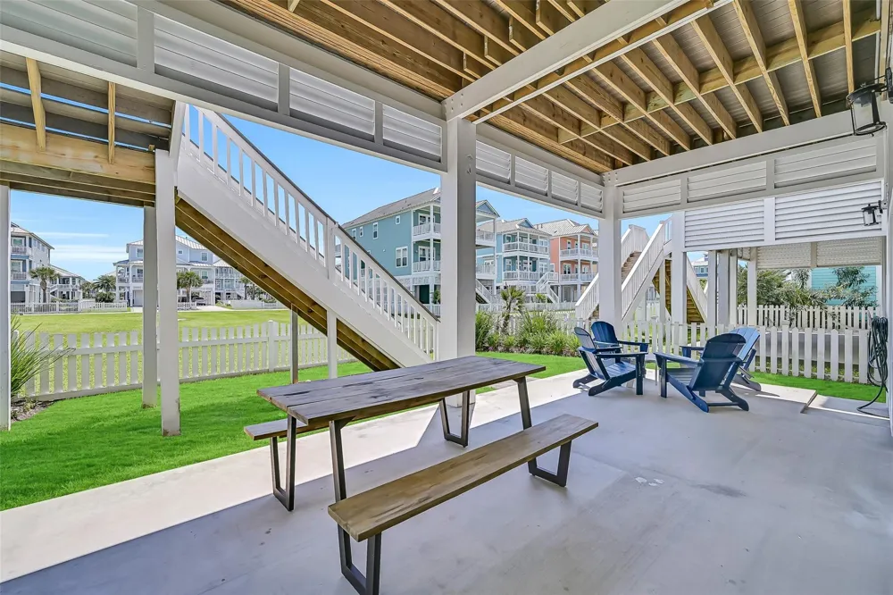 3811 Conch Galveston, TX 77554