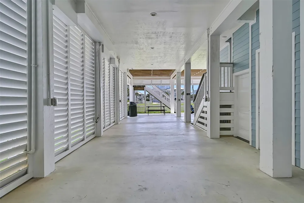 3811 Conch Galveston, TX 77554