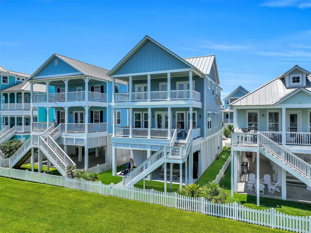 3811 Conch Galveston, TX 77554