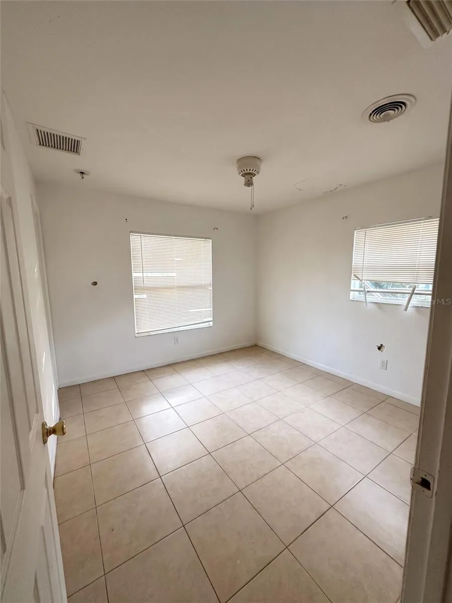1636 SE ARAPAHO AVENUE Stuart, FL 34994