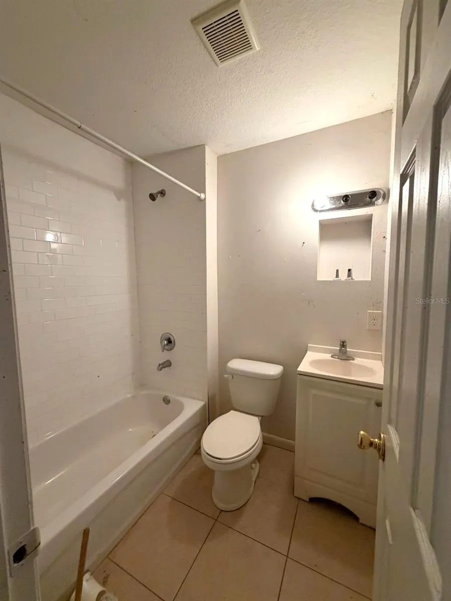 1636 SE ARAPAHO AVENUE Stuart, FL 34994