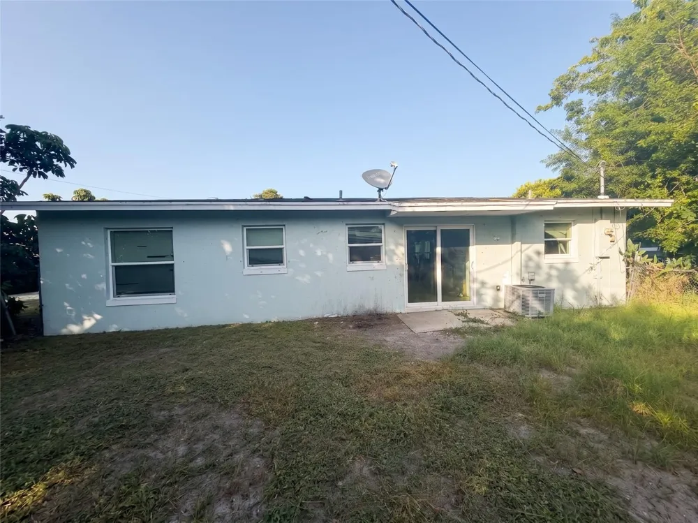 1636 SE ARAPAHO AVENUE Stuart, FL 34994