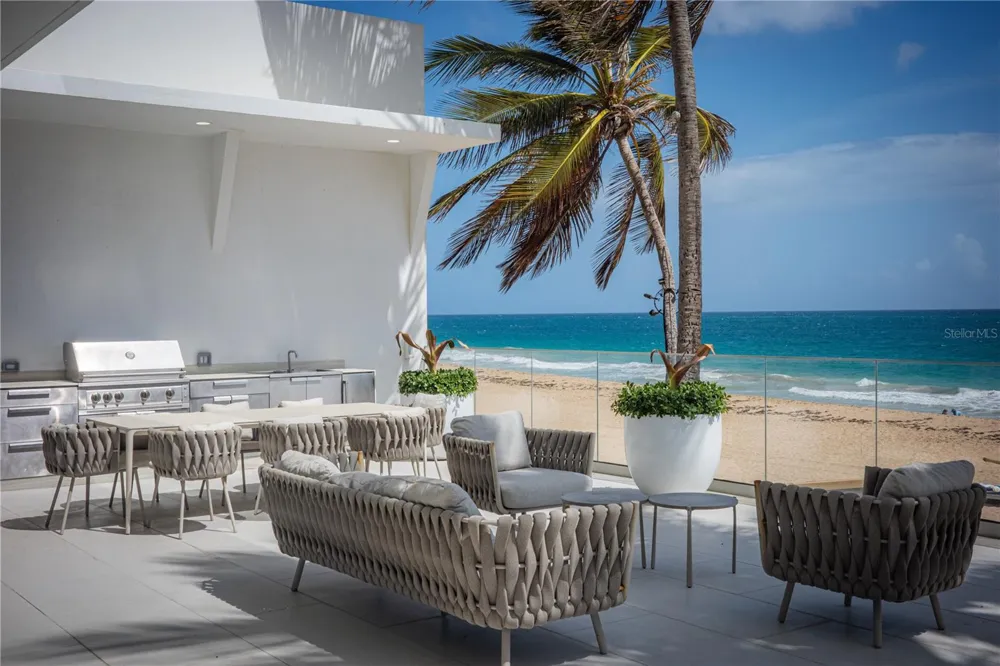 2 VENDIG STREET San Juan, PR 00907