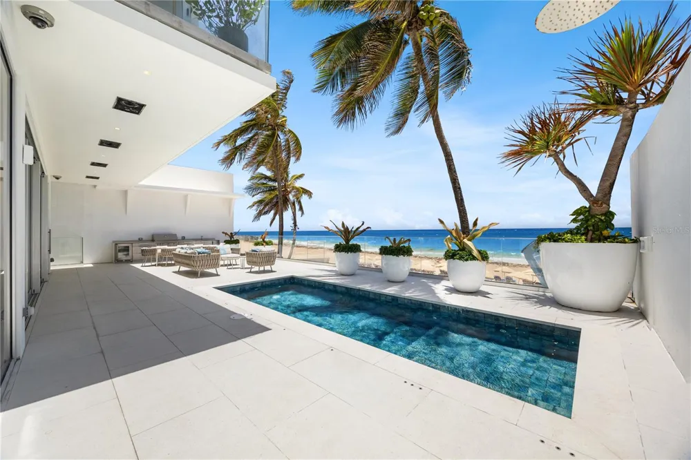 2 VENDIG STREET San Juan, PR 00907