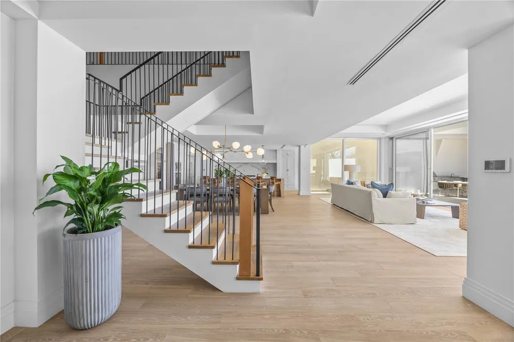 2 VENDIG STREET San Juan, PR 00907