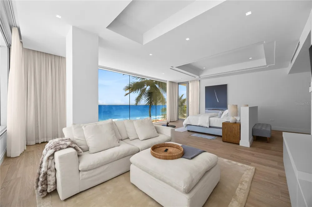 2 VENDIG STREET San Juan, PR 00907