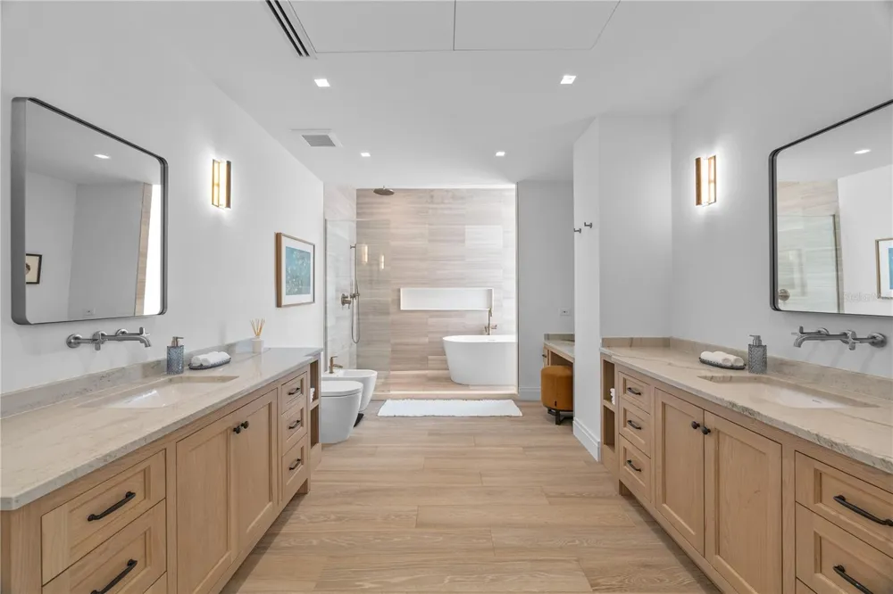 2 VENDIG STREET San Juan, PR 00907