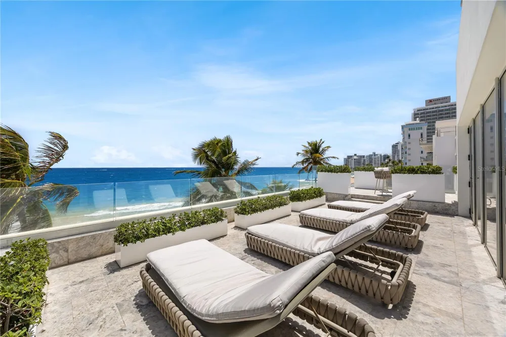 2 VENDIG STREET San Juan, PR 00907
