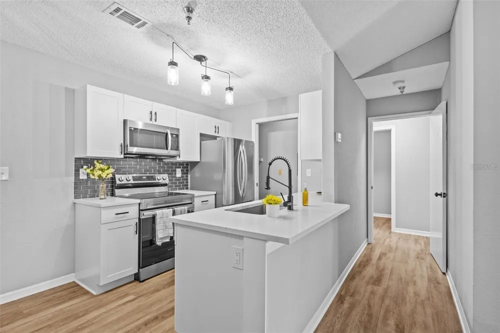 10265 GANDY BOULEVARD #1406 St Petersburg, FL 33702