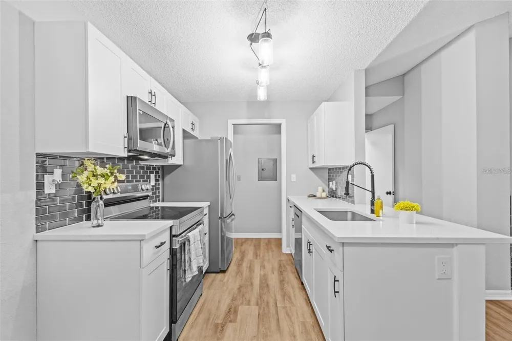 10265 GANDY BOULEVARD #1406 St Petersburg, FL 33702