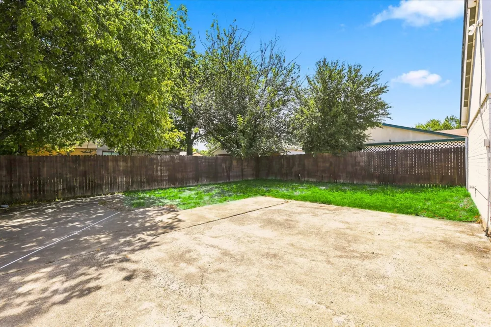 420 Vincent Street Cedar Hill, TX 75104