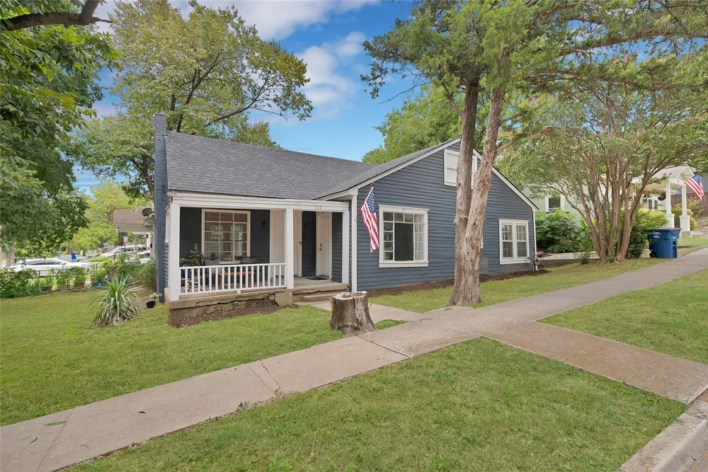 124 E 6th Street Dallas, TX 75203