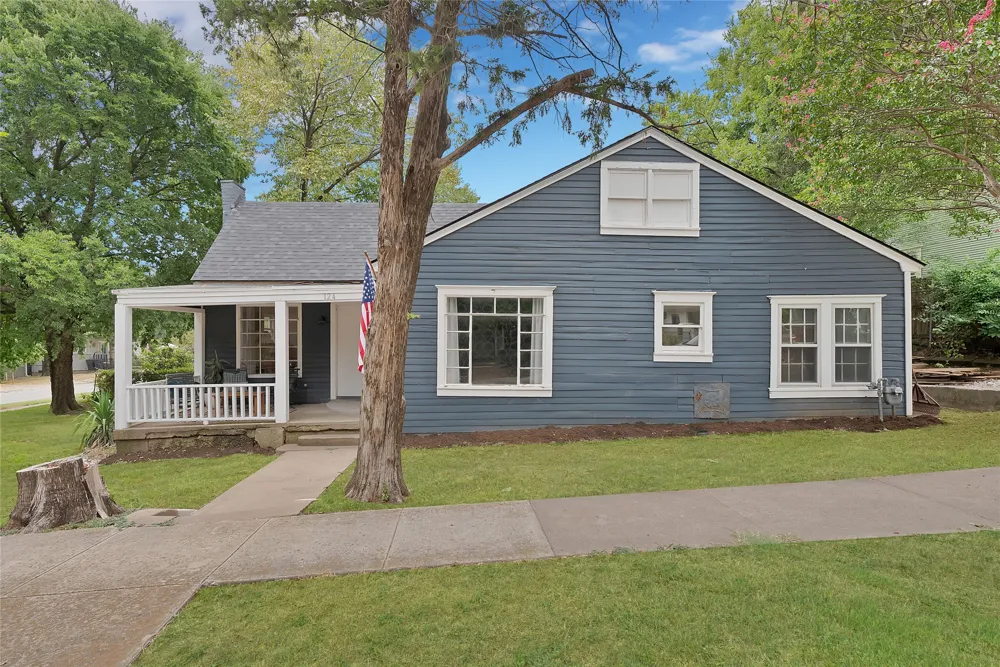 124 E 6th Street Dallas, TX 75203