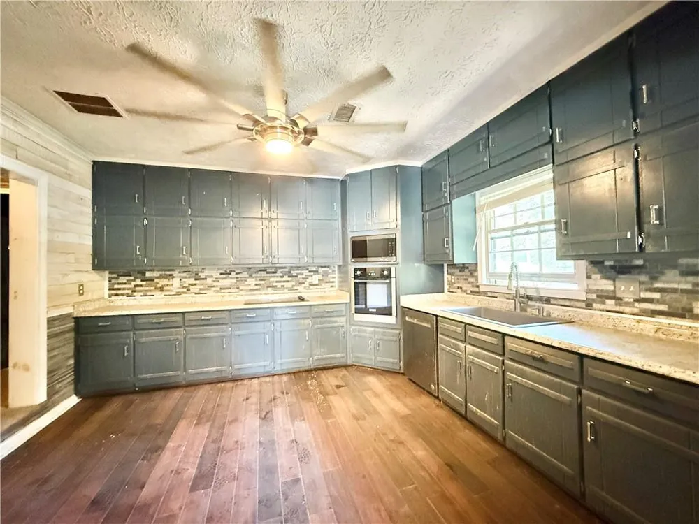 6371 Washington Street Union City, GA 30291