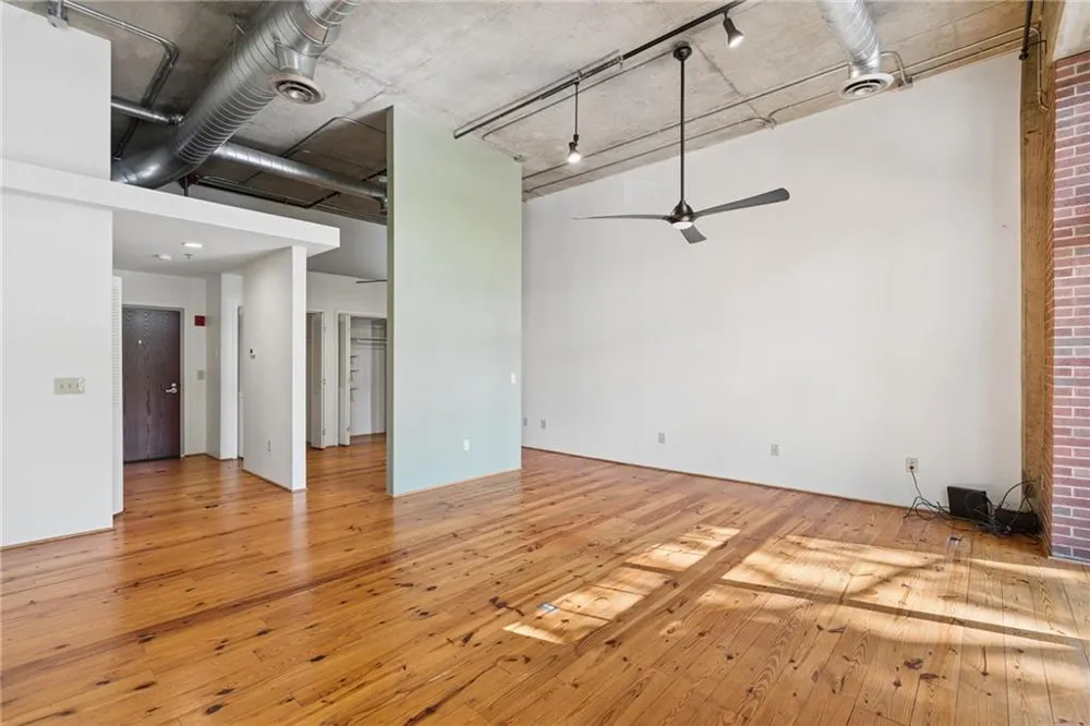 6105 Blue Stone Road #101 Sandy Springs, GA 30328