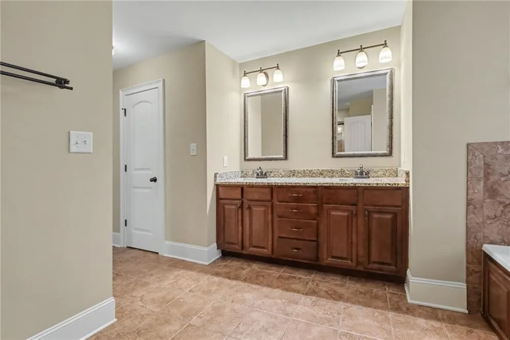 106 Waterlace Way Fayetteville, GA 30215