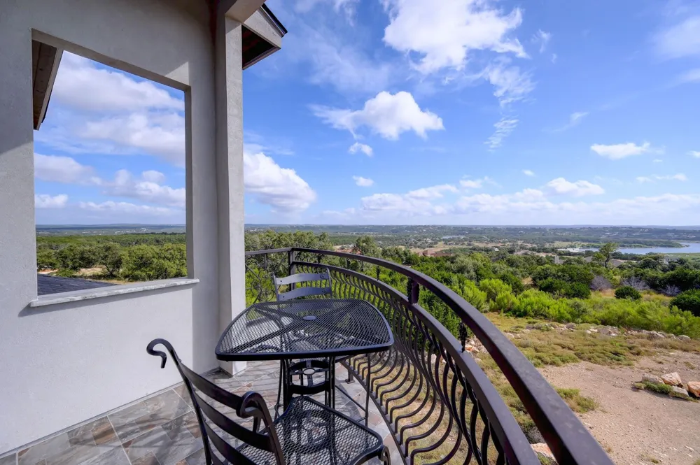 2160 Senora Ridge Canyon Lake, TX 78133