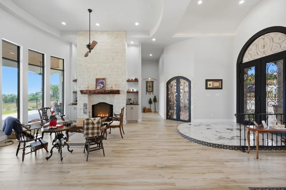 2160 Senora Ridge Canyon Lake, TX 78133