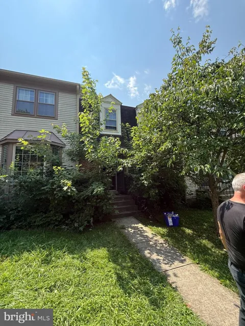 23 BRAHMS COURT