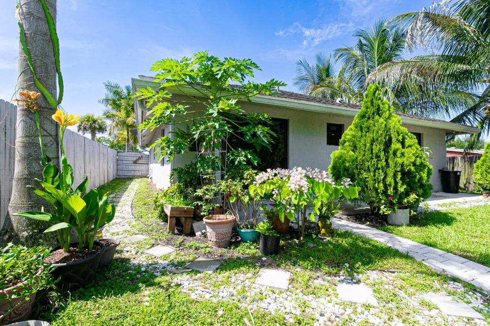 5803 Lime Road West Palm Beach, FL 33413