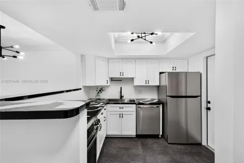 899 SE 2nd Ave #220