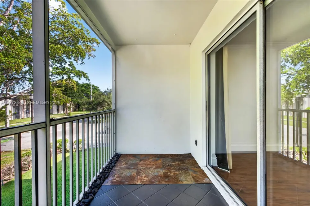 899 SE 2nd Ave #220 Deerfield Beach, FL 33441
