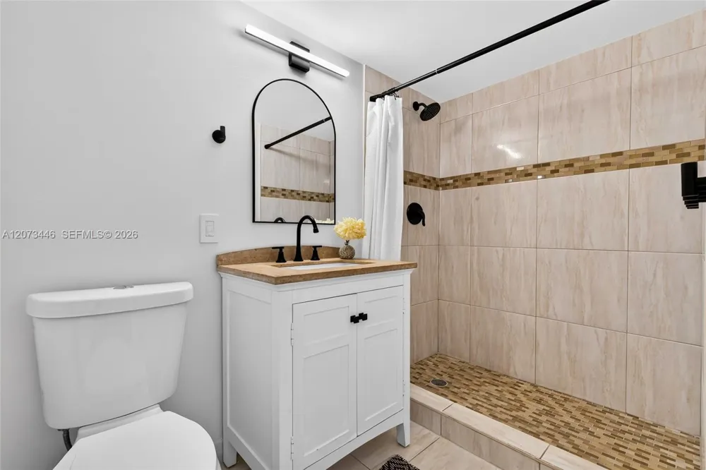 899 SE 2nd Ave #220 Deerfield Beach, FL 33441