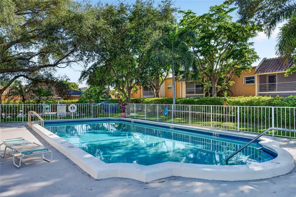 899 SE 2nd Ave #220 Deerfield Beach, FL 33441