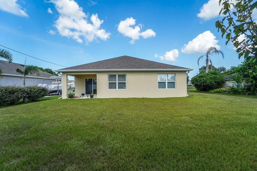 619 BALBOA STREET Sebastian, FL 32958