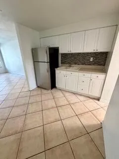 209 NW 17TH STREET #1-2