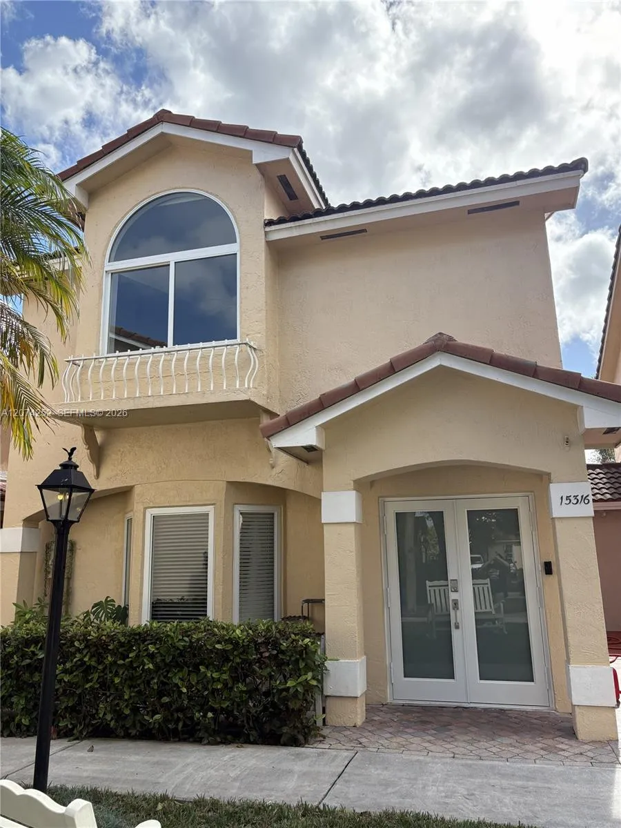 15316 SW 111th St Miami, FL 33196
