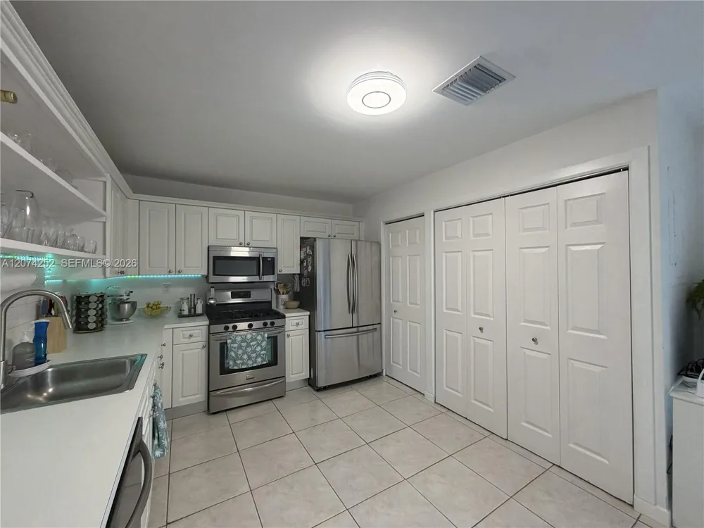 15316 SW 111th St Miami, FL 33196