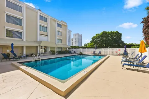 1601 S FLAGLER DRIVE #312O