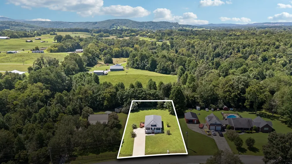 177 Hidden River Ave Sparta, TN 38583