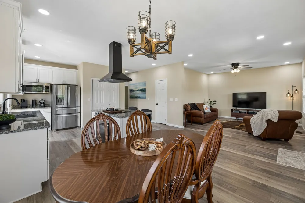 177 Hidden River Ave Sparta, TN 38583