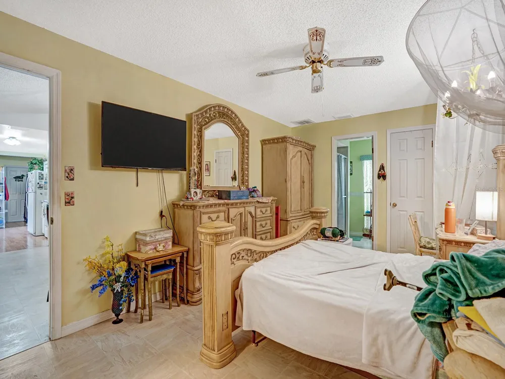 10227 GIFFORD DRIVE Spring Hill, FL 34608