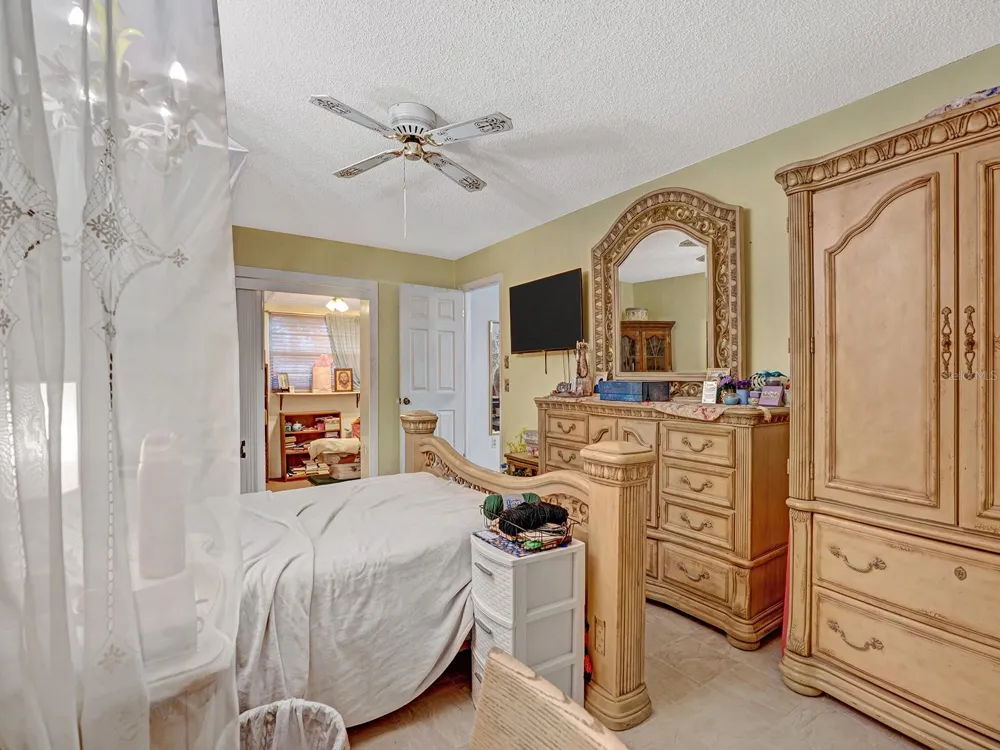 10227 GIFFORD DRIVE Spring Hill, FL 34608