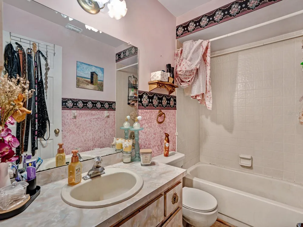 10227 GIFFORD DRIVE Spring Hill, FL 34608