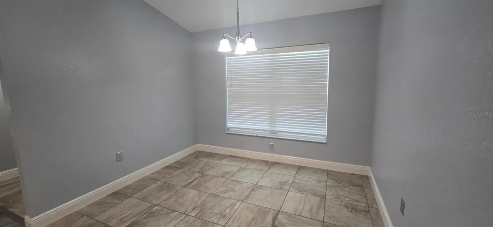 32 PINE CT LOOP ocala, FL 34472