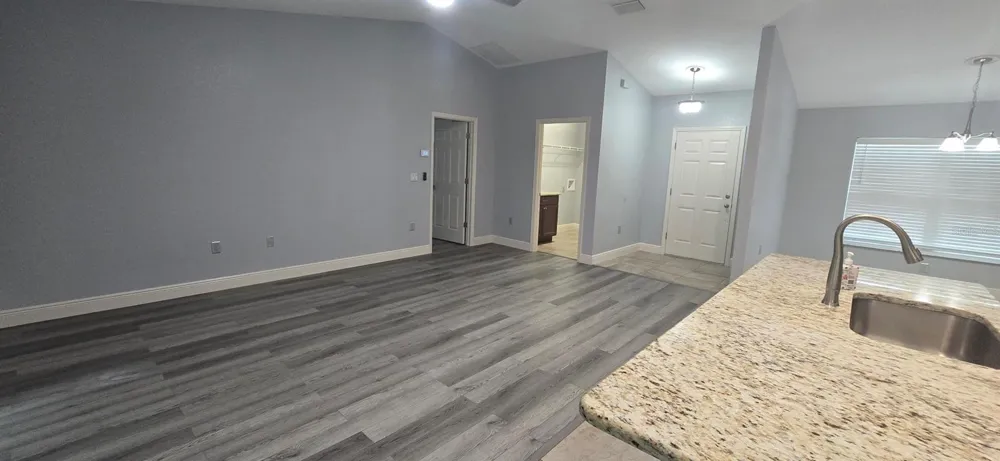 32 PINE CT LOOP ocala, FL 34472