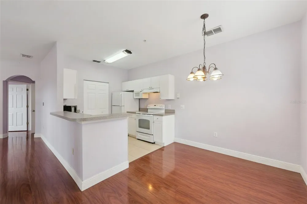 832 GRAND REGENCY POINTE POINT #105 Altamonte Springs, FL 32714