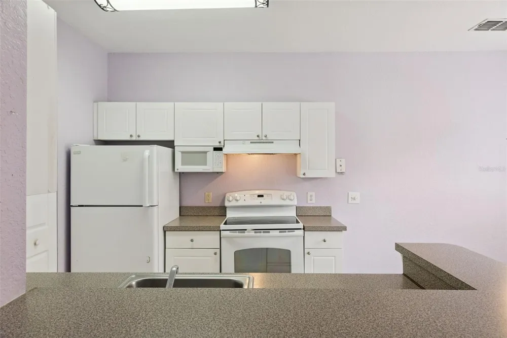 832 GRAND REGENCY POINTE POINT #105 Altamonte Springs, FL 32714