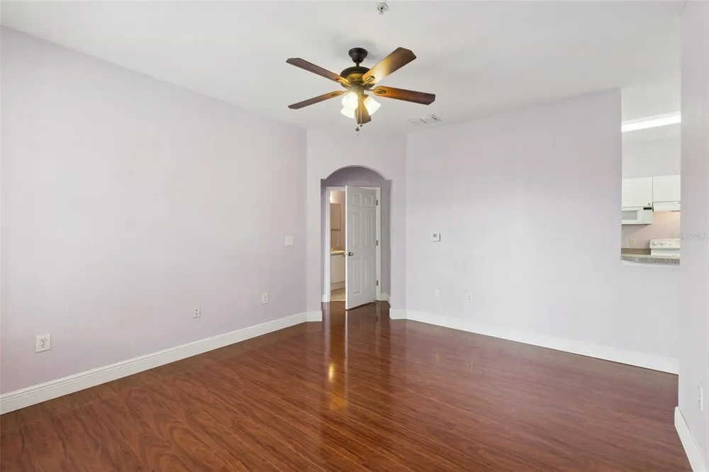 832 GRAND REGENCY POINTE POINT #105 Altamonte Springs, FL 32714