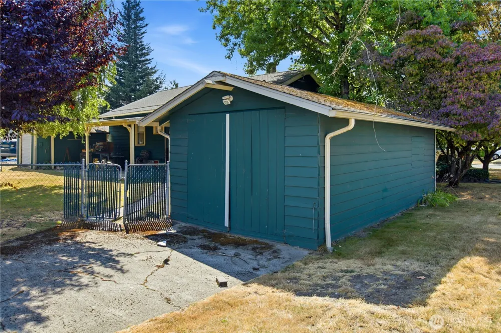 1002 21st Street SE Auburn, WA 98002