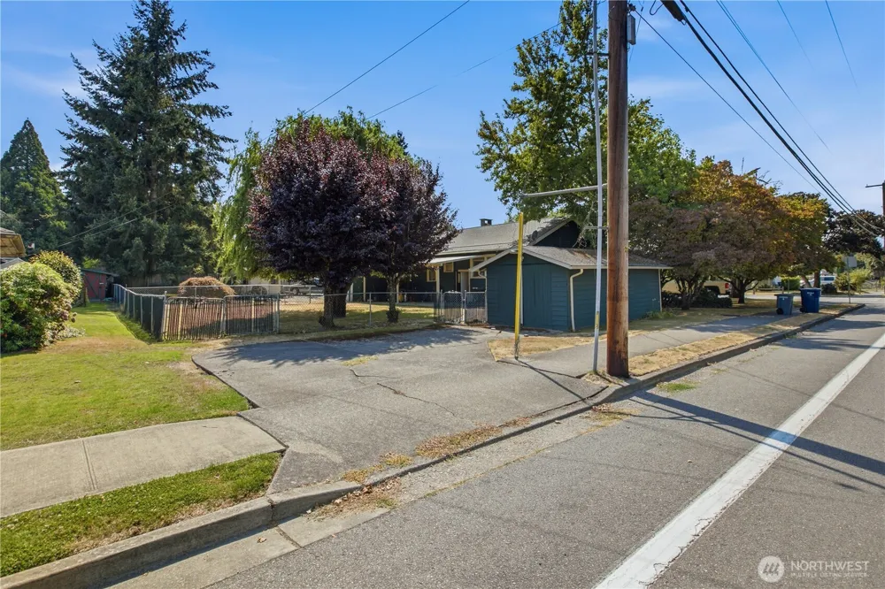 1002 21st Street SE Auburn, WA 98002